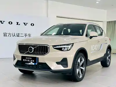 Volvo XC40 2024