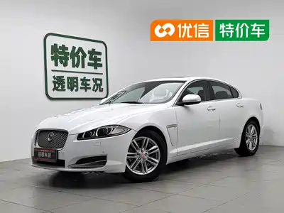 Jaguar XF 2015