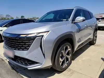 Geely Boyue L 2025