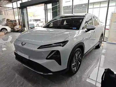 Wuling Motors Starlight S 2024