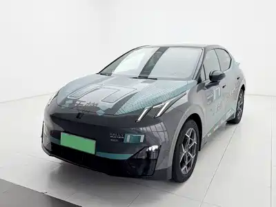 Lynk & Co Z20 2024