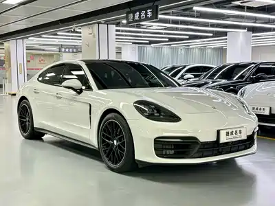 Porsche Panamera 2022