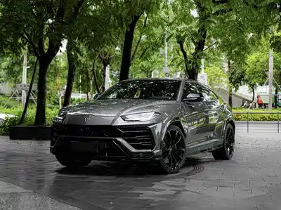 Lamborghini Urus 2021
