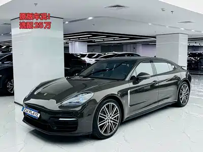 Porsche Panamera 2022