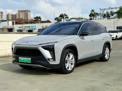NIO ES8 2023