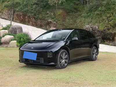 Li Auto i6 2025