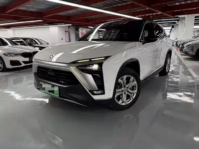 NIO ES8 2022