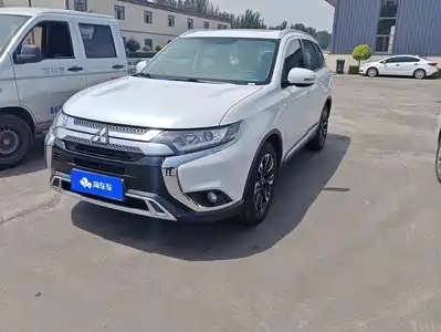 Mitsubishi Outlander 2020