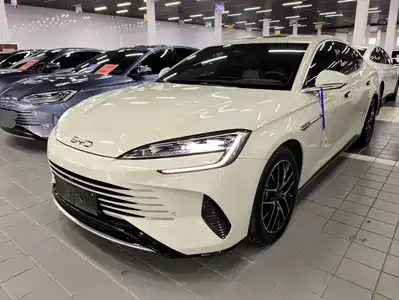 BYD Seal 07 DM-i 2024