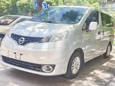 Nissan NV200 2011