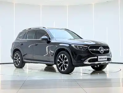 Mercedes-Benz GLC 2025