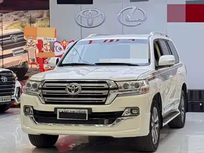 Toyota Land Cruiser (Import) 2018