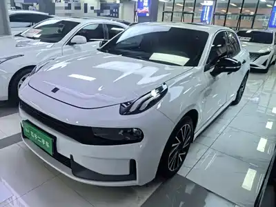 Lynk & Co 03 2021