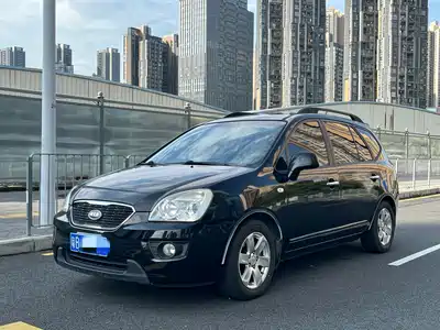 Kia Carens 2010