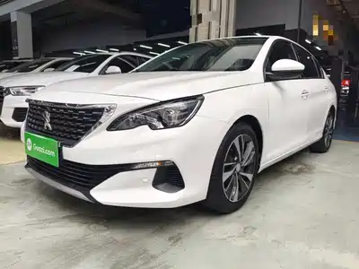 Peugeot 408 2021