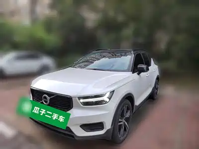 Volvo XC40 2021