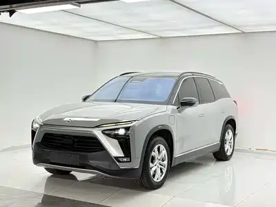 NIO ES8 2021