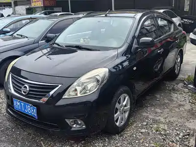 Nissan Sunny 2011