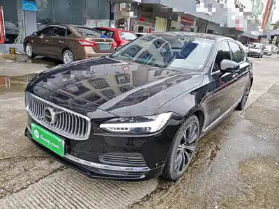 Volvo S90 Plug-in Hybrid 2021
