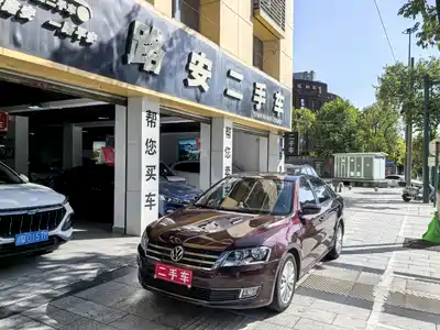 Volkswagen Lavida 2014