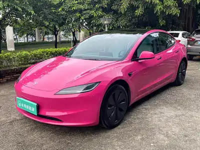 Tesla Model 3 2024