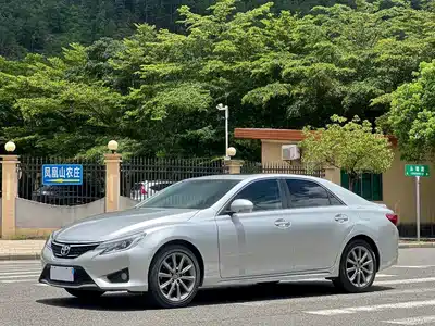 Toyota Reiz 2015