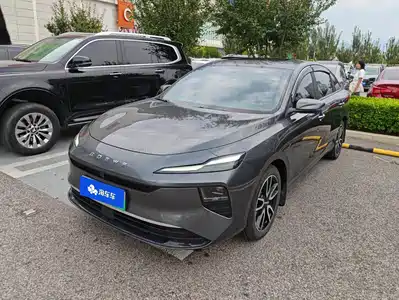Roewe D6 2025
