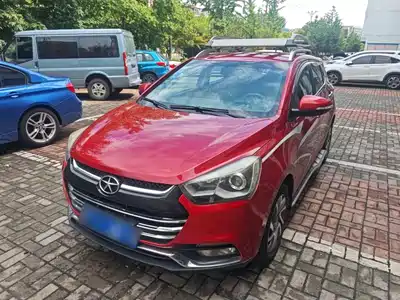 JAC Motors Refine S2 2015