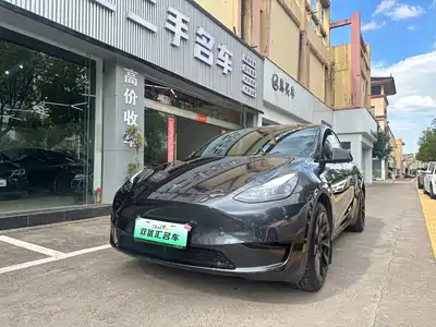 Tesla Model Y 2024