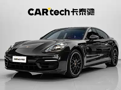 Porsche Panamera 2022
