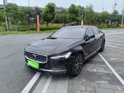 Volvo S90 2023
