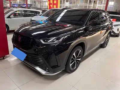 Toyota Crown Kluger 2022