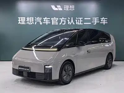 Li Auto MEGA 2025