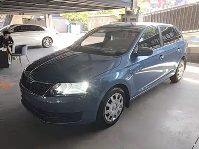 Škoda Rapid Spaceback 2014