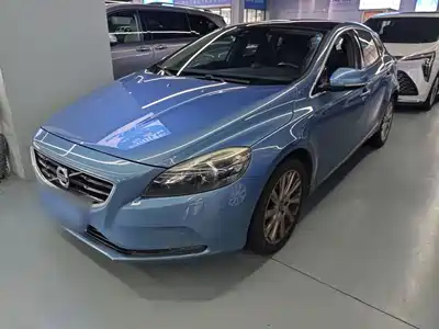 Volvo V40 2015