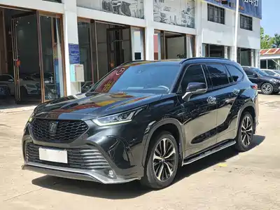 Toyota Crown Kluger 2022