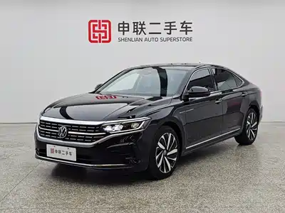 Volkswagen Passat 2025