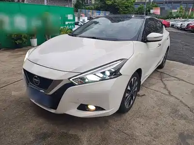 Nissan Bluebird 2018