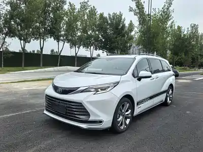 Toyota Sienna 2023