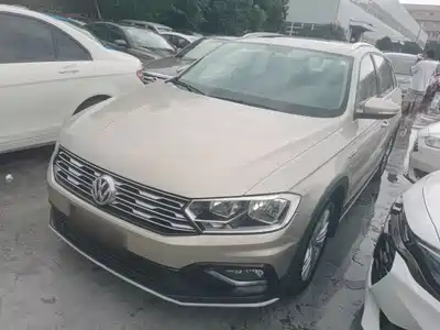 Volkswagen C-TREK 2017