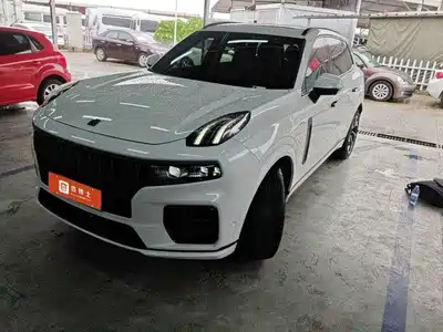 Lynk & Co 09 EM-P 2022