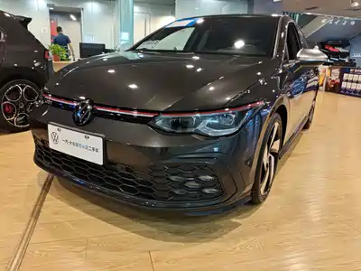 Volkswagen Golf GTI 2025