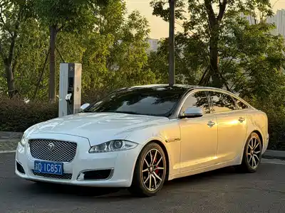 Jaguar XJ 2014