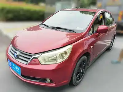 Venucia R50 2013