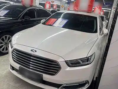 Ford Taurus 2016