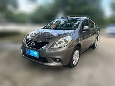 Nissan Sunny 2011