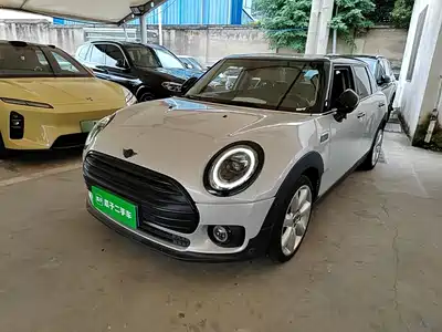 MINI CLUBMAN 2022