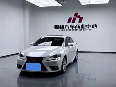Lexus IS 2014