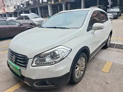Suzuki SX4 S-Cross 2015