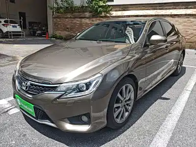 Toyota Reiz 2016
